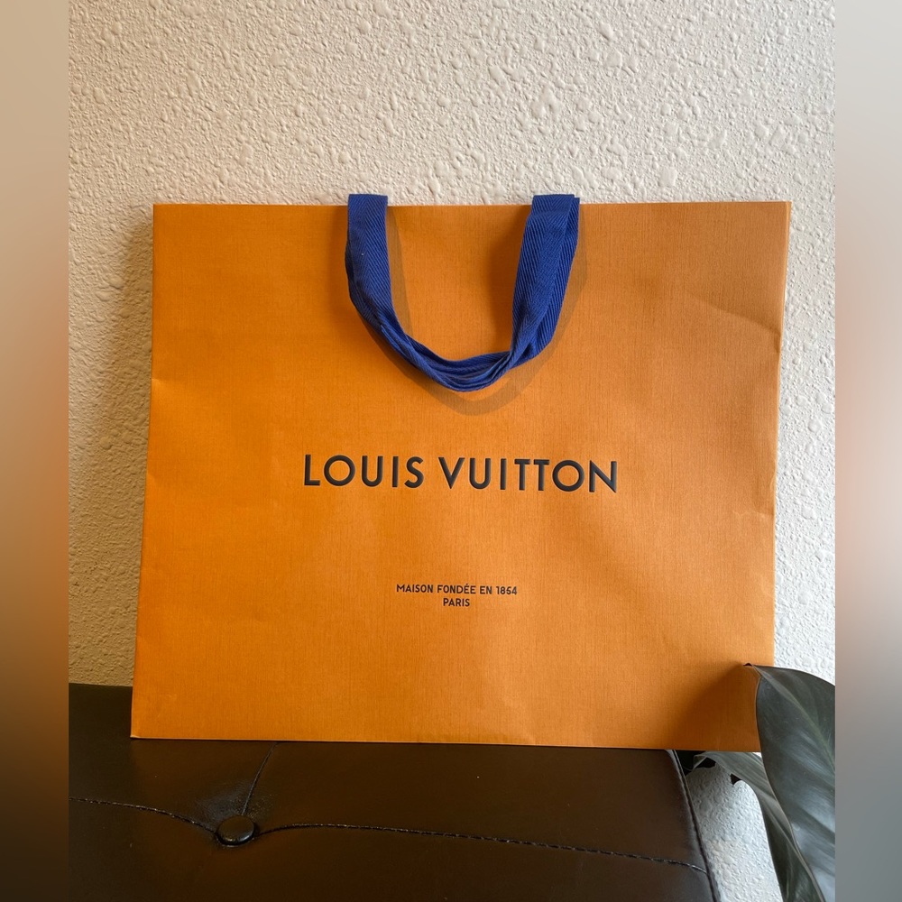Louis Vuitton Shopping bag
